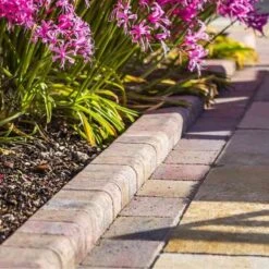 Brett Alpha Kerb AK 125x100x125mm - 270 Per Pack - Autumn Gold - AK99AG