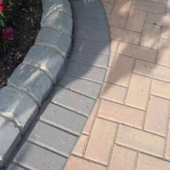 Brett Alpha Kerb AK 125x100x125mm - 270 Per Pack - Charcoal - AK99CL