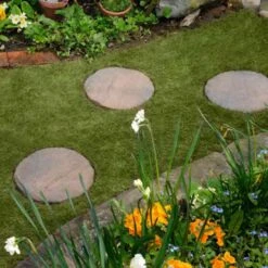 Brett Circular Stepping Stone 300mm Dia. - 64 Per Pack - Buff - BRSSLP32WB