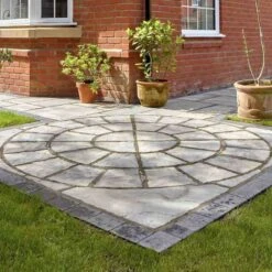 Brett Bronte Garden Paving Circle Corner Kit 1800mm Dia. Pack Of 12 - Weathered Buff - BRFCCPWB
