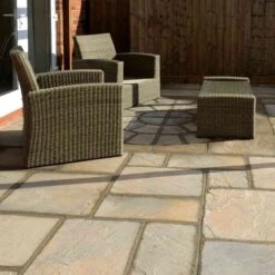 Brett Bronte Garden Paving Circle Kit 1800mm Dia. Pack Of 36 - Acorn Brown - BRFC32AB