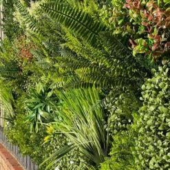 Artificial Grass Everwall Green Foliage Wall 1m² (Pack Of 5) - EVERWALL