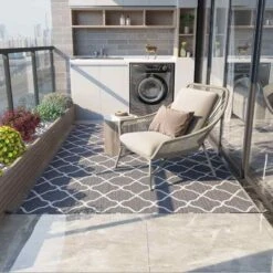 Outsunny Reversible Outdoor Rug With Carry Bag And Ground Stakes - Grey & White -844-638V01LG