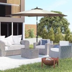 Outsunny Garden Parasol With 8 Metal Ribs And Crank - Coffee - 84D-240V00CF